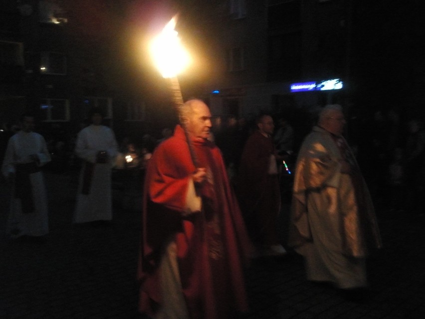 Procesja z pochodniami w Żorach na pamiątkę wielkiego pożaru...