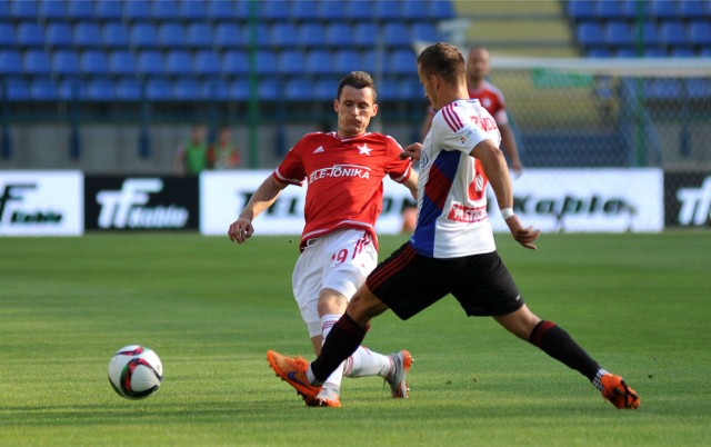 Krzysztof Mączyński ma 28 lat. W tym sezonie zagrał w Wiśle 15 razy.