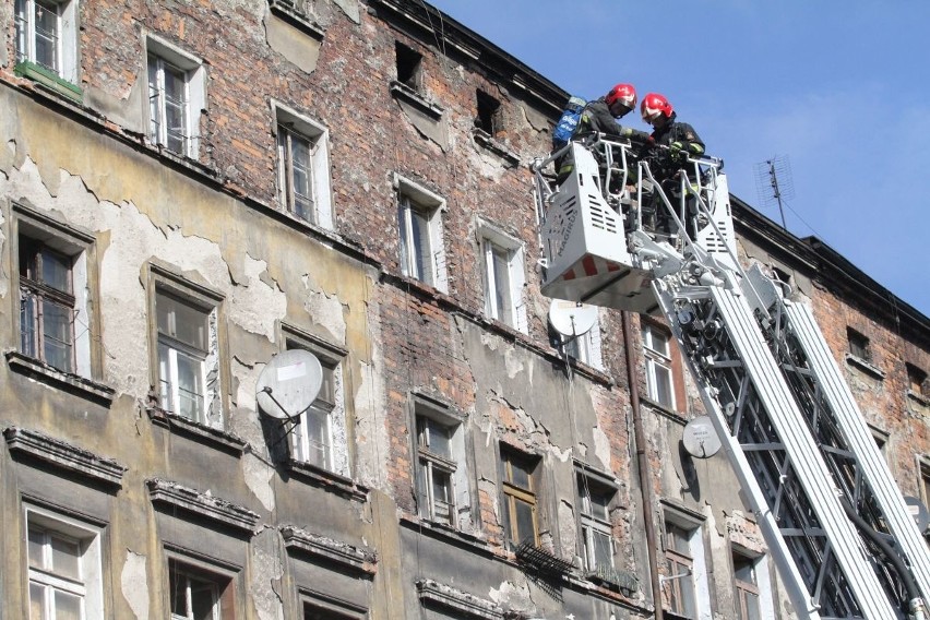 Pożar w kamienicy przy ul. Pułaskiego 75A we Wrocławiu, 2...