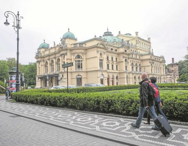 Uroczyste otwarcie teatralnej pasieki nastąpi w południe 28 maja