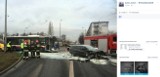 W Bydgoszczy autobus zderzył się z osobówką! Są ranni