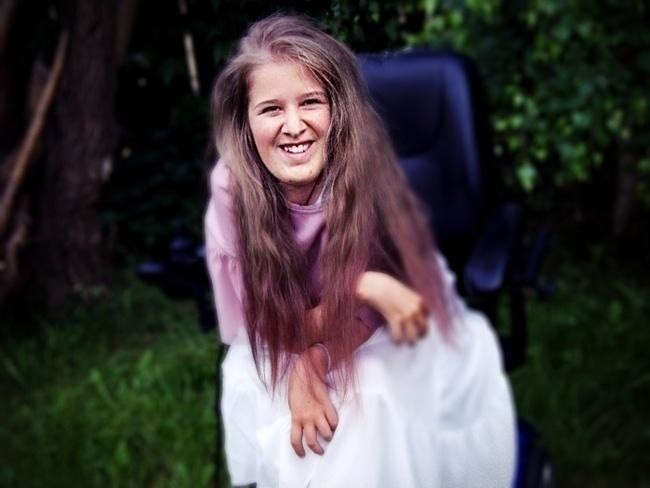 Pomóżmy ratować Olę. 14-latka z Bibic czeka na kosztowną operację w Brnie