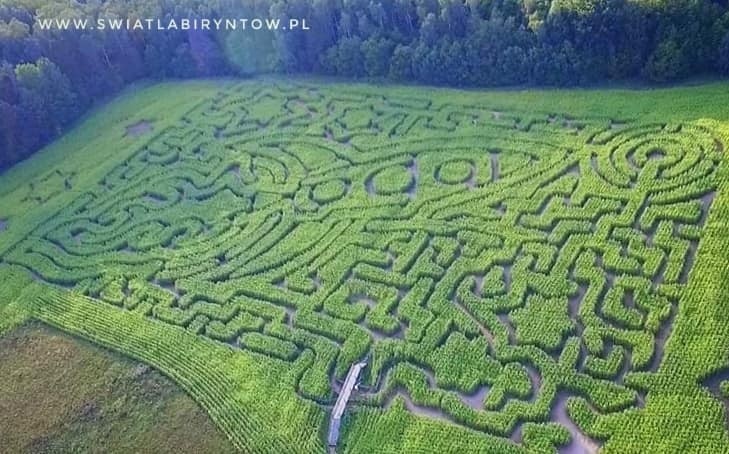 ŚWIAT LABIRYNTÓW...