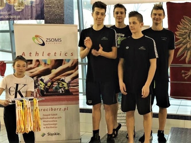 Pływanie. Oświęcimska „Ósemka” na podium mistrzostw szkół sportowych w Raciborzu