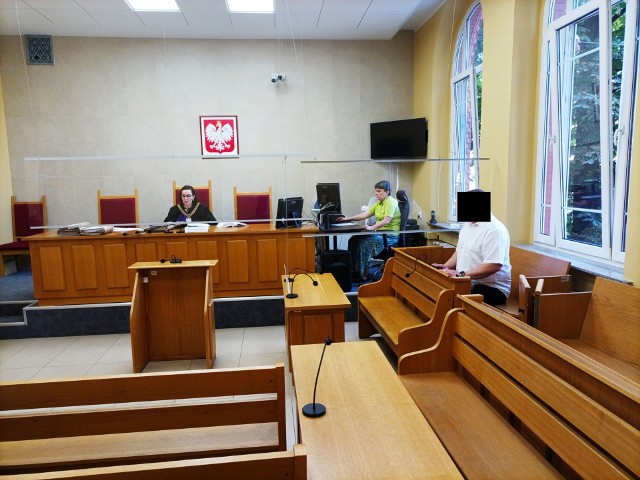 Sąd Okręgowy w Szczecinie podtrzymał wyrok wobec Tomasza L. za zniszczenie krzyża, ale znalazł okoliczności łagodzące: niekaralność mężczyzny. Dlatego obniżył karę grzywny