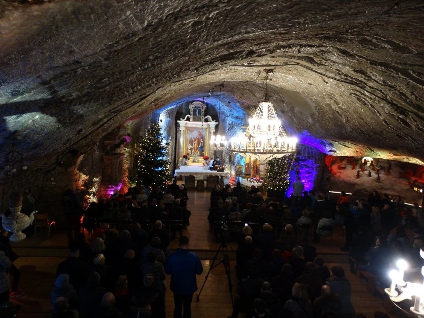 Bochnia. Pasterka 212 m pod ziemią w Kopalni Soli Bochnia [ZDJĘCIA]