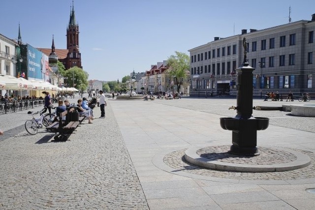 Rynek Kościuszki bez głogów