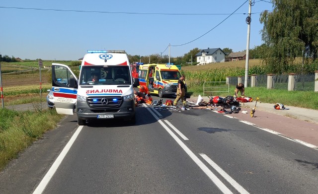Akcja ratownicza po wypadku w Śmiłowicach