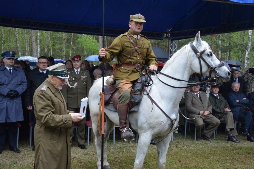 Dzień Pamięci o Majorze Hubalu. Uroczystości w Anielinie, w miejscu śmierci legendarnego dowódcy. Fotorelacja