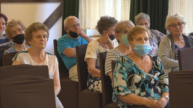 Seniorzy z Wąbrzeźna 24 września wysłuchali wykładu o prawie spadkowym i rodzinnym