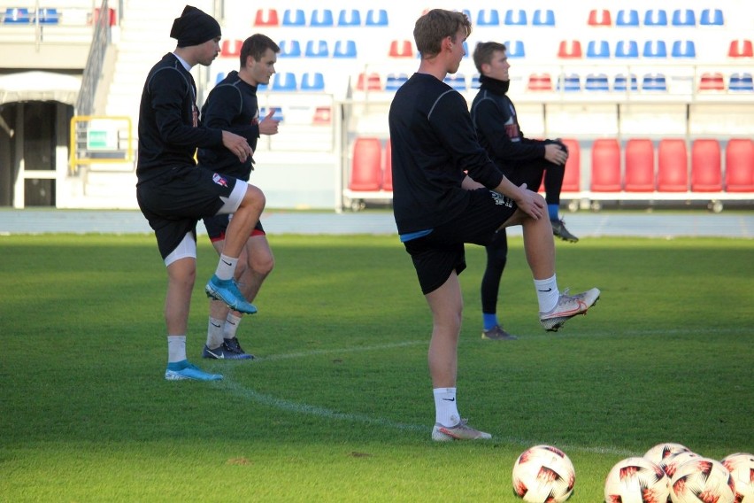 Piłkarze Broni trenowali przed meczem z Unią