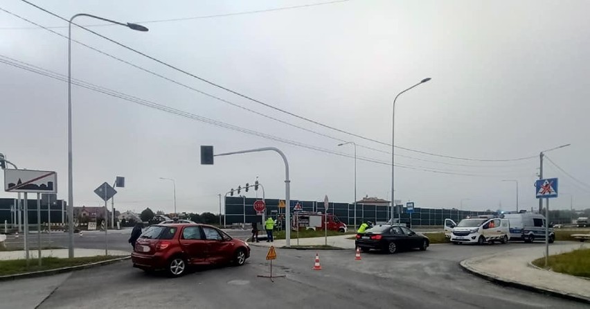 Wypadek w Bilczy pod Kielcami. Zderzyły się dwie osobówki [ZDJĘCIA]