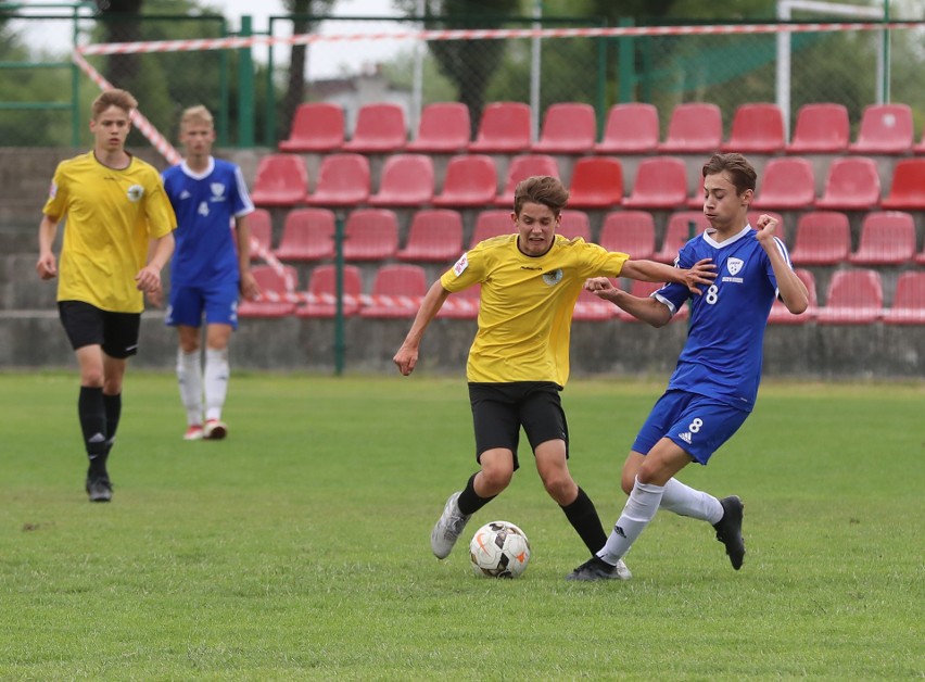 W ostatnim meczu sezonu FASE pokonało Gryf Wejherowo 7:0.