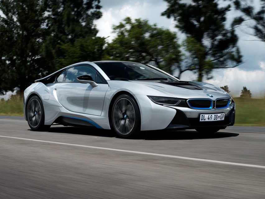 BMW i8...