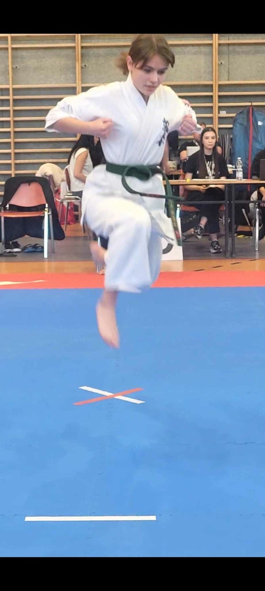 Dwa medale zawodników Sandomierskiego Klubu Karate na turnieju w Kaliszu. Osiem miejsc na podium na zawodach w Samborcu