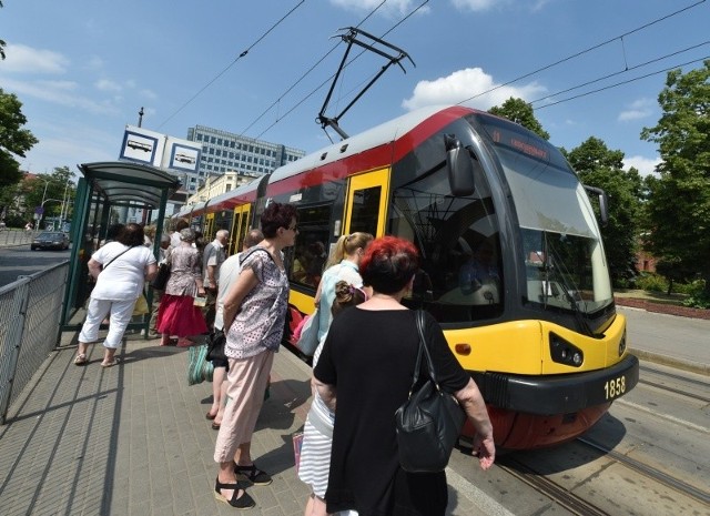 Spośród tramwajów klimatyzowane są tylko nowoczesne pesy. Jest ich raptem dziesięć...