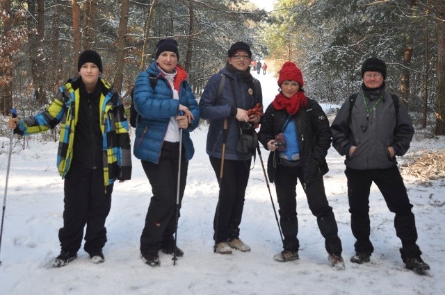 Leśne ośnieżone dukty były idealne do wspólnej wędrówki