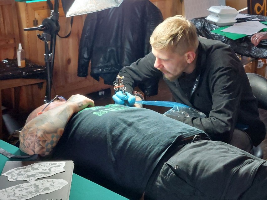 W Białymstoku trwa dwudniowe święto mistrzów tatuażu