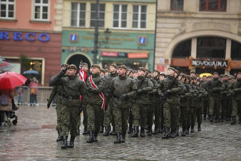 Byli generałowie w wojsku dostają średnio 12 211 zł brutto...