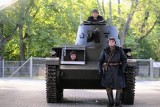 Czołg Vickers E, cenny muzealny eksponat już w Poznaniu! Powrócił do Muzeum Broni Pancernej