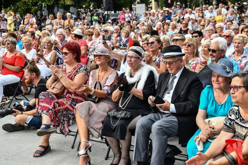 Zdjęcia z sobotniego wydarzenia przy Fontannie Potom...