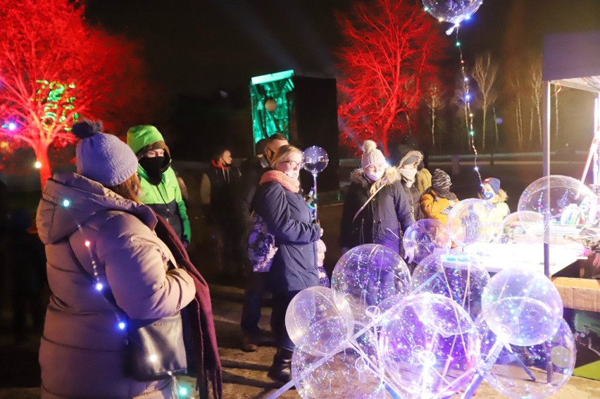 Park Słupna w Mysłowicach zamienił się w Park Światła i...