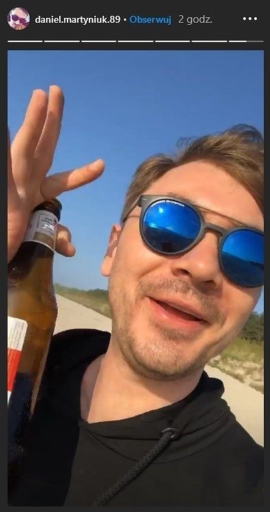 Daniel Martyniuk śpiewa na plaży.WIDEO I WIĘCEJ INFORMACJI - KLIKNIJ DALEJ