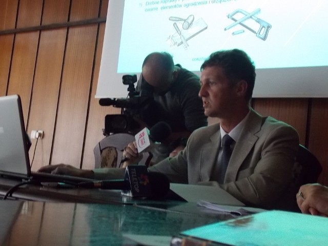 Nowe możliwości dla zadłużonych Paweł Jakubowski przedstawił w czwartek na specjalnej konferencji prasowej.