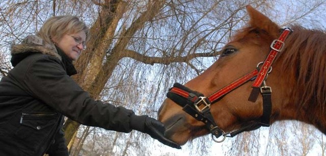 - Do ratusza z tego hektarowego parku jest zaledwie 300 metrów, taki ośrodek w centrum miasta to skarb i prawdziwa rzadkość - zauważa Leokadia Piechotka