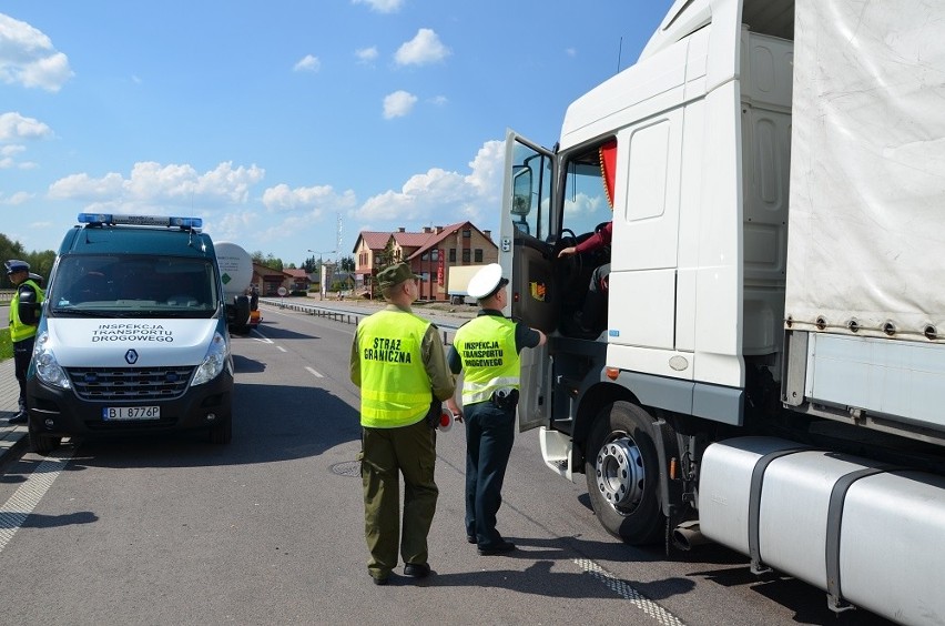 W związku z odbywającymi się w Polsce szczytem NATO i...