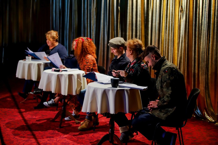 Teatr Dramatyczny - Czerwony Kapturek czytanie performatywne