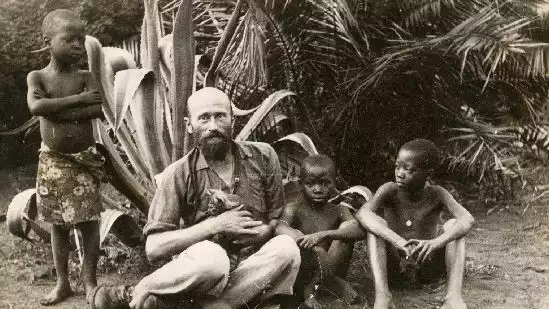Kazimierz Nowak w czasie samotnej podróży przez Afrykę nawiązał przyjaźń z mieszkańcami Czarnego Lądu