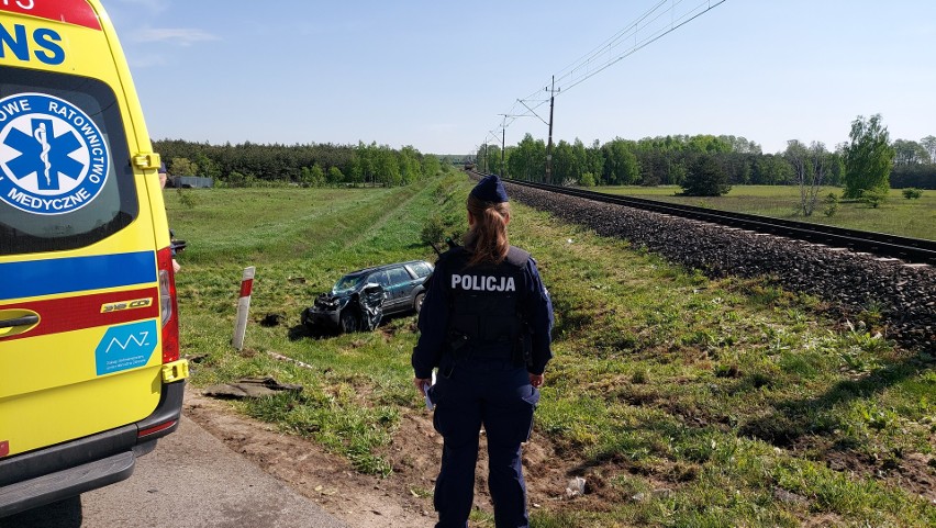 Wypadek na przejeździe kolejowym w Michałowie koło Kutna....