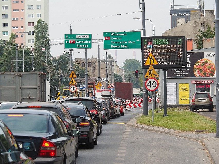 Drogowy armagedon na Przybyszewskiego i Śmigłego - Rydza