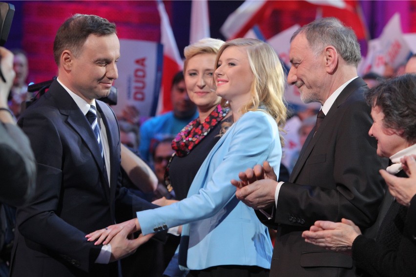 Kandydat PiS w wyborach prezydenckich Andrzej Duda z rodziną