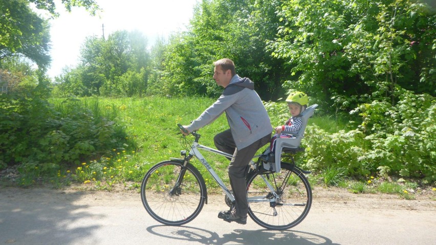 Marek Borkowski podczas wycieczki rowerowej