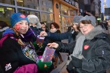 Finał WOŚP w Gliwicach. Gorąca zabawa na Rynku zwabiła tłumy gliwiczan ZDJĘCIA Po Światełku do nieba przeboje Lombardu