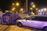 Wypadek na skrzyżowaniu Inflanckiej i Łagiewnickiej w Łodzi. Osiem osób rannych [ZDJĘCIA, FILM] 