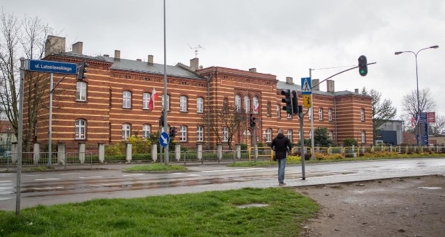 Z powstaniem Szkoły Podstawowej nr 1 w Słupsku wiążą się początki szkolnictwa w mieście po II wojnie światowej.