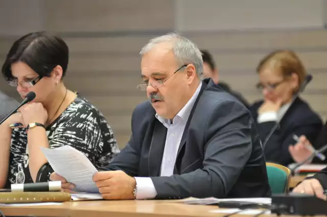 Dyrektor zespołu szkół w Kostrzynie Leszek Numowicz zdecydował, że rada pedagogiczna została zwołana jeszcze przed przystąpieniem nauczycieli do strajku.