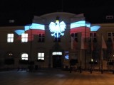 Święto Niepodległości w powiecie sławieńskim. Biało-czerwone akcenty w szkołach i na budynkach