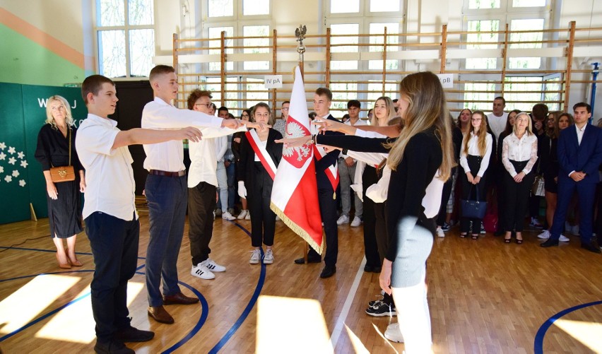 Uczniowie I Liceum Ogólnokształcącego w Kozienicach...