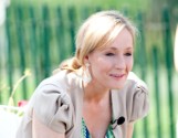 Myślała, że rozmawia z Wołodymyrem Zełenskim. J. K. Rowling nabrana przez rosyjskich komików. "Niesmaczny żart"