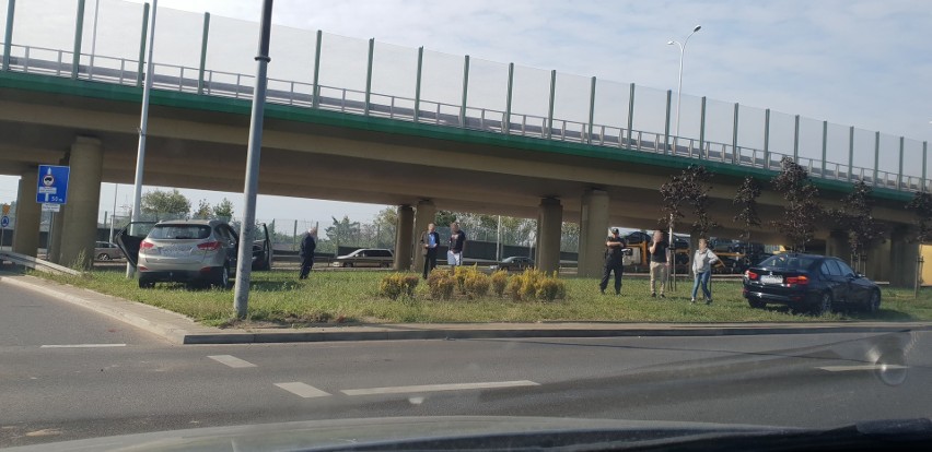 Hyundai zderzył się z BMW. Na szczęście nikt nie został...