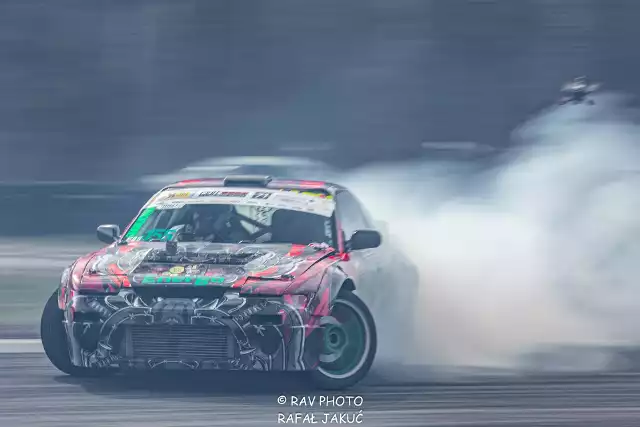 Drifterzy pokazali w weekend jak się jeździ bokiem