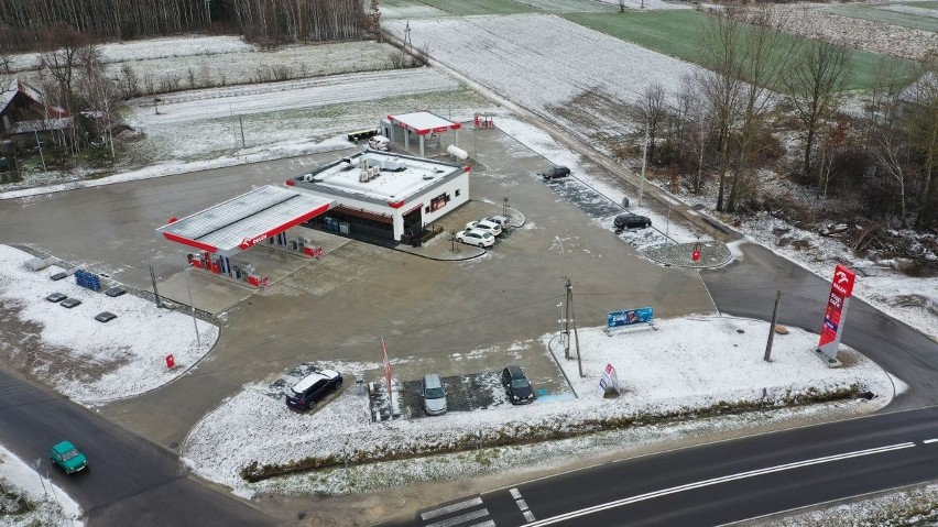 Nowa stacja paliw Orlen w gminie Gnojno prezentuje się...