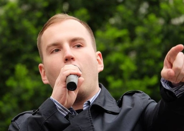 Adam Andruszkiewicz wygrywa w prawyborach parlamentarnych Kuriera Porannego