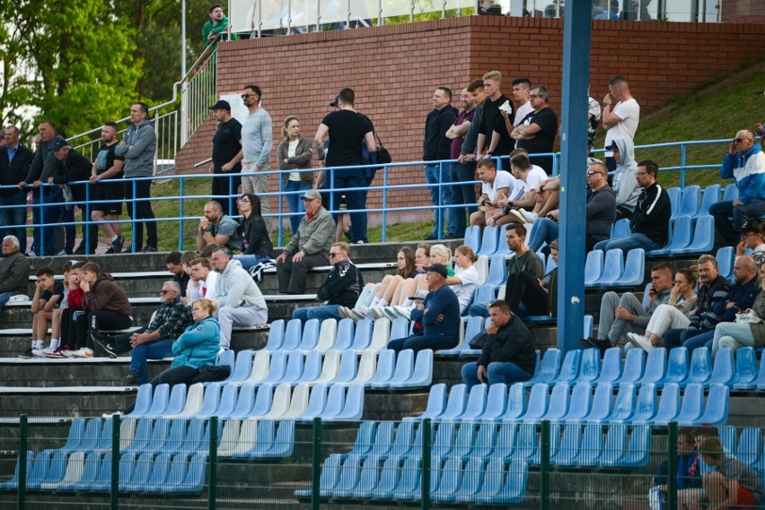 Byliście na meczu GKS Zio-Max Nowiny ze Starem Starachowice w Hummel 4. Lidze? Szukajcie się na zdjęciach