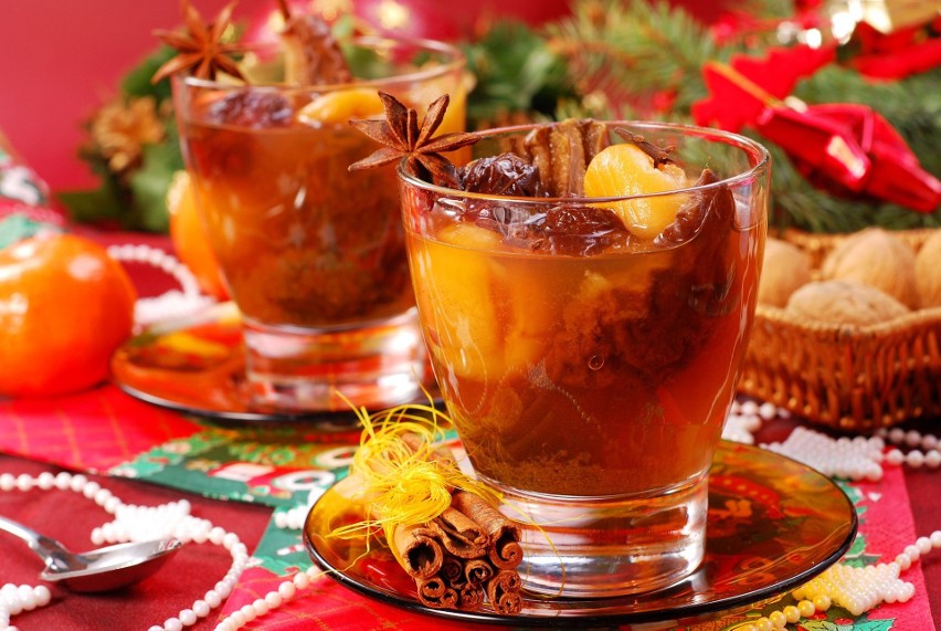 Tradycyjny kompot z suszu to znakomity napój na świąteczne...