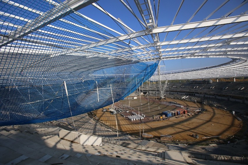 Montaż dachu Stadionu Śląskiego na ukończeniu ZDJĘCIA I WIDEO